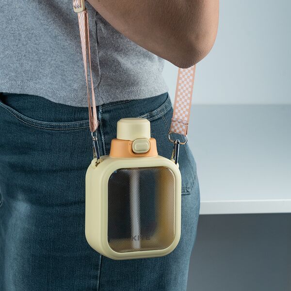 Пляшечка для води, 700 мл, жовта Поліграфіст картинка 7